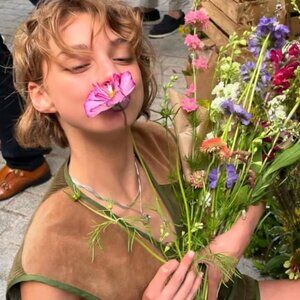 Meet your Posher, Devyn